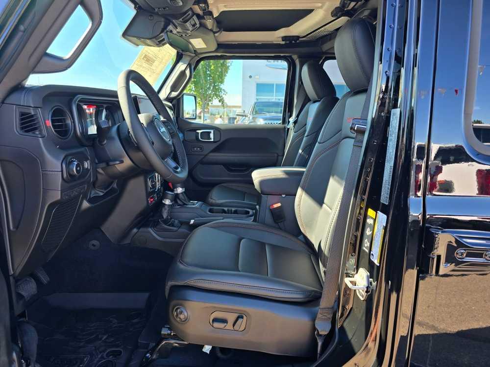 new 2025 Jeep Wrangler car, priced at $60,495