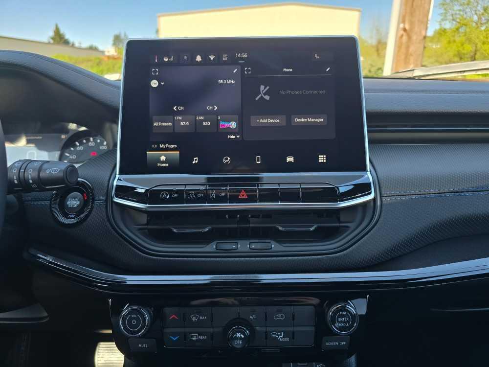 new 2025 Jeep Compass car, priced at $26,995