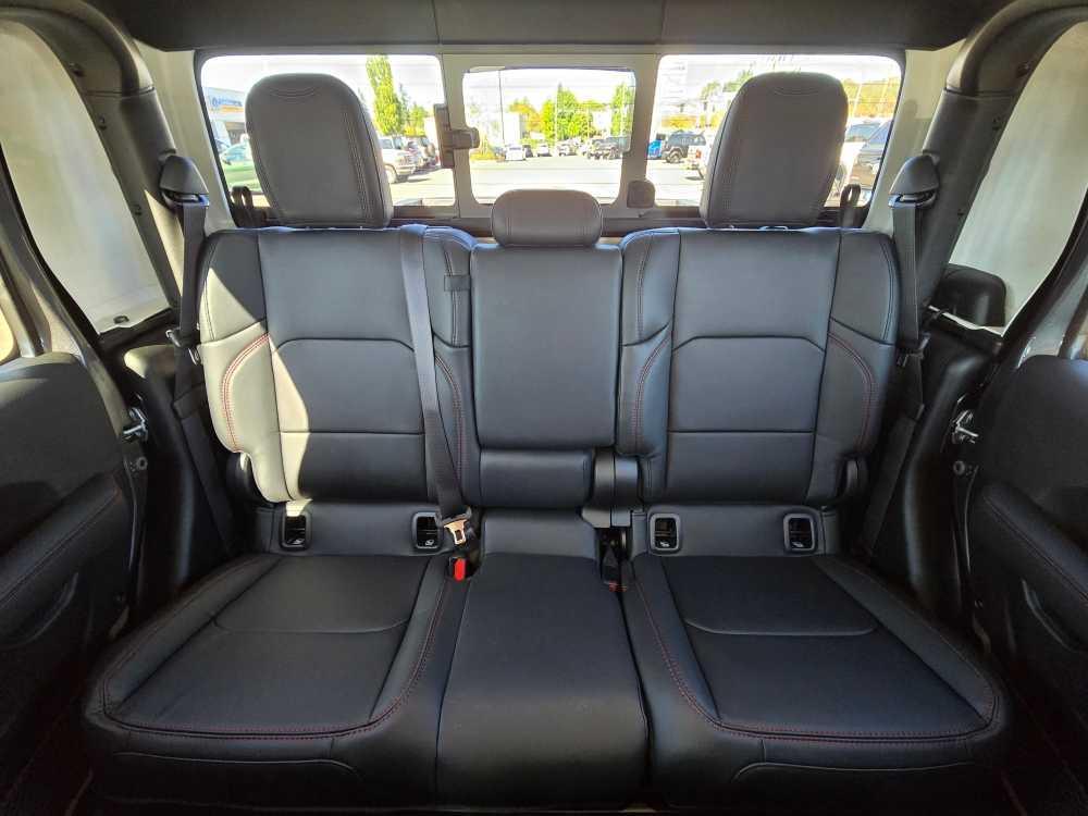 new 2025 Jeep Gladiator car, priced at $48,995