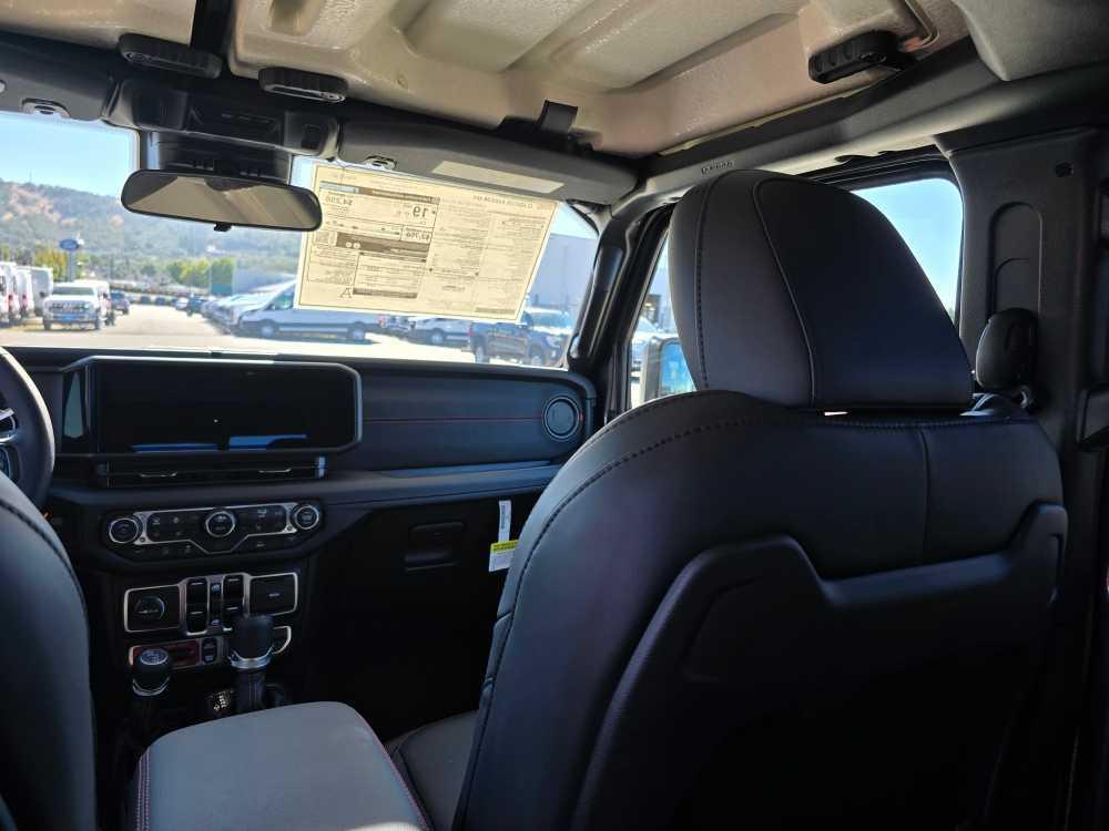 new 2025 Jeep Gladiator car, priced at $48,995