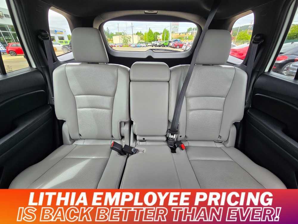 used 2022 Honda Passport car, priced at $33,995