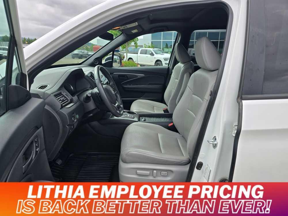 used 2022 Honda Passport car, priced at $33,995