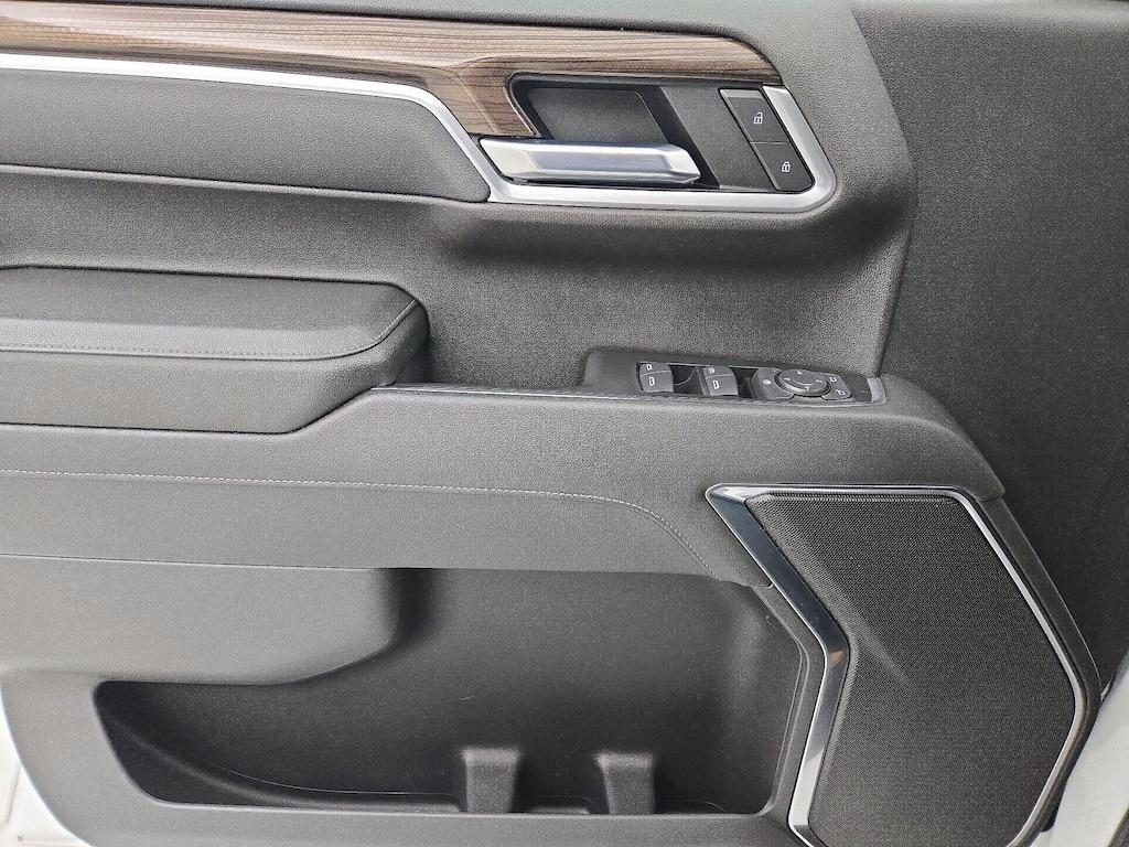 used 2022 Chevrolet Silverado 1500 car, priced at $34,998