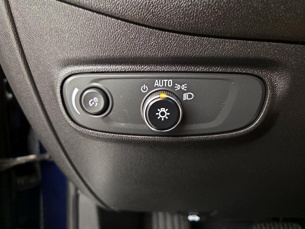 used 2022 Chevrolet Equinox car, priced at $21,998