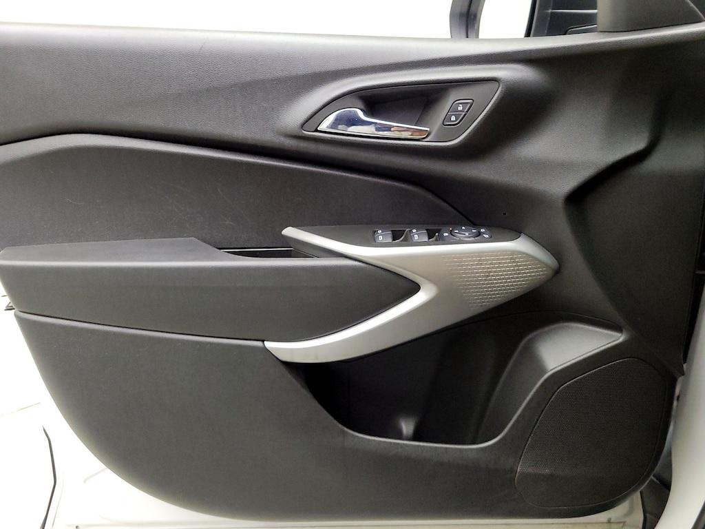used 2024 Chevrolet Trax car, priced at $20,998