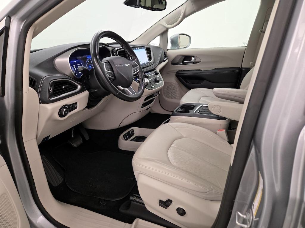 used 2021 Chrysler Pacifica car, priced at $33,998