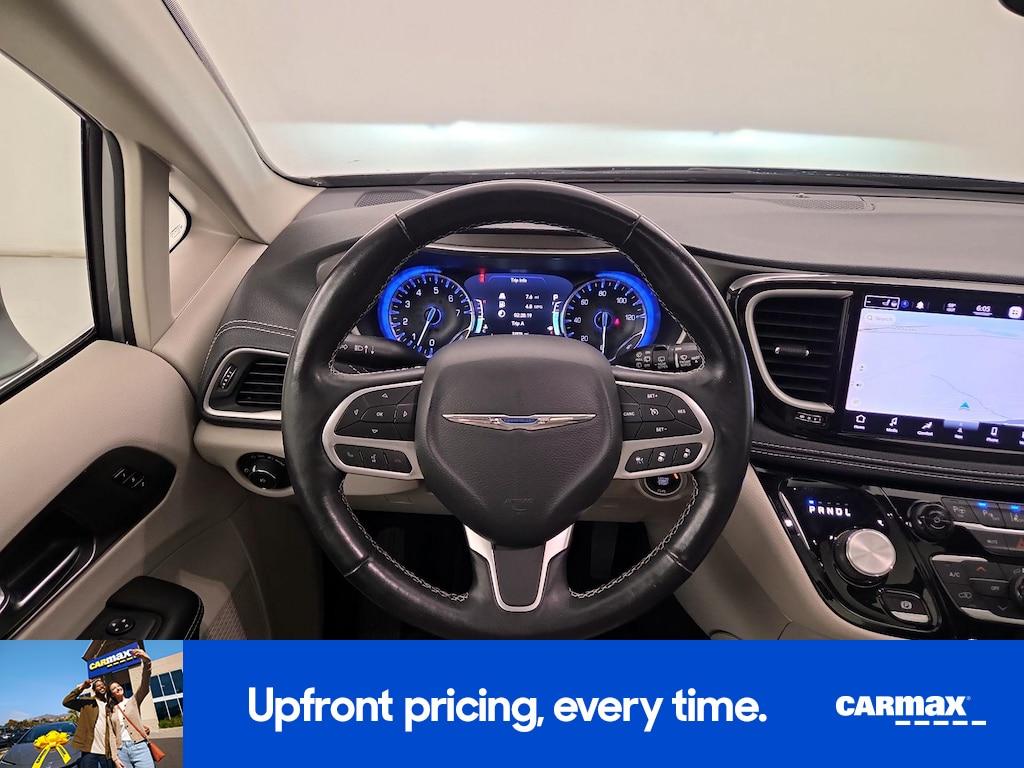 used 2021 Chrysler Pacifica car, priced at $33,998