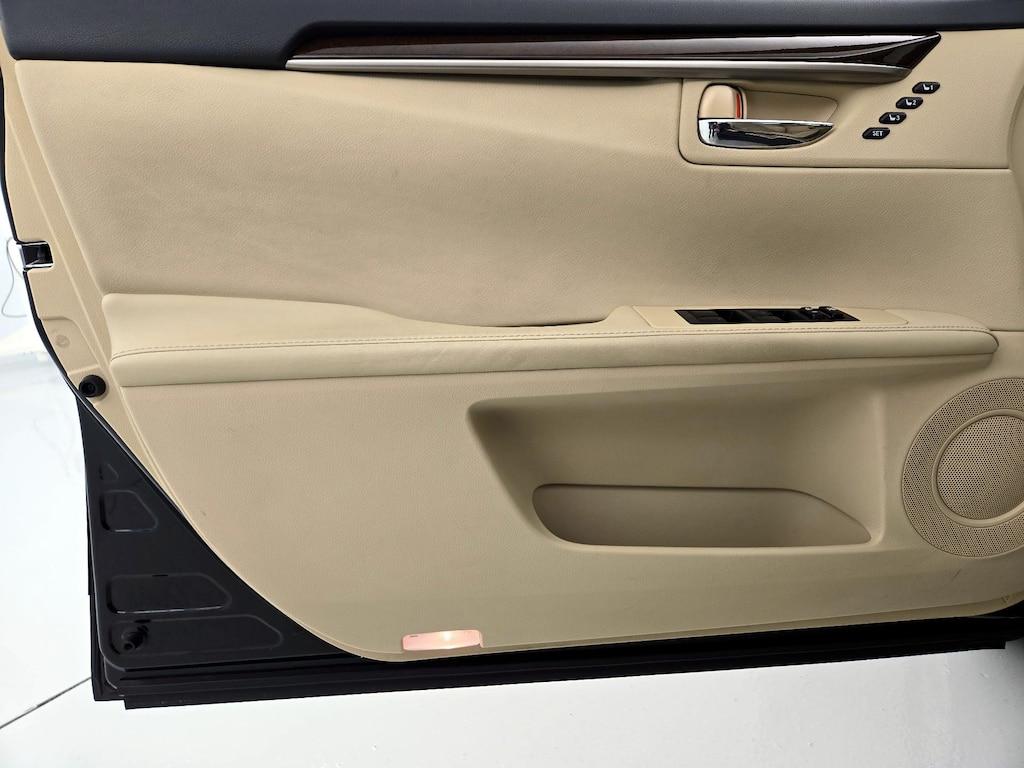 used 2015 Lexus ES 350 car, priced at $17,998