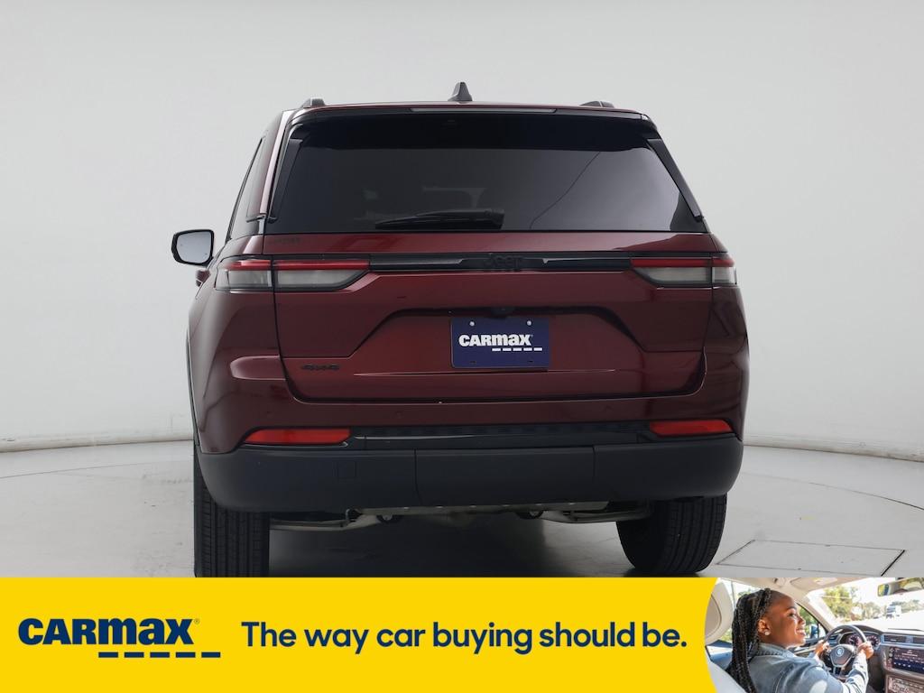 used 2024 Jeep Grand Cherokee car, priced at $37,998