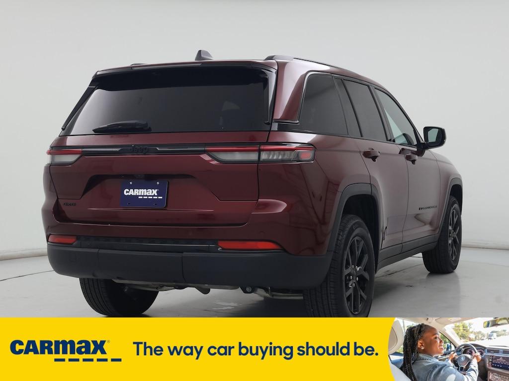 used 2024 Jeep Grand Cherokee car, priced at $37,998