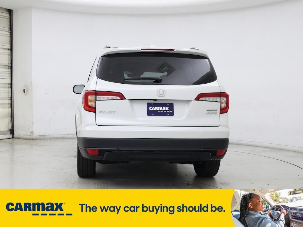 used 2022 Honda Pilot car, priced at $34,998