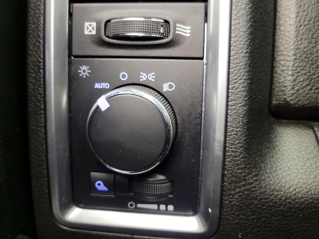used 2022 Ram 1500 Classic car, priced at $24,998