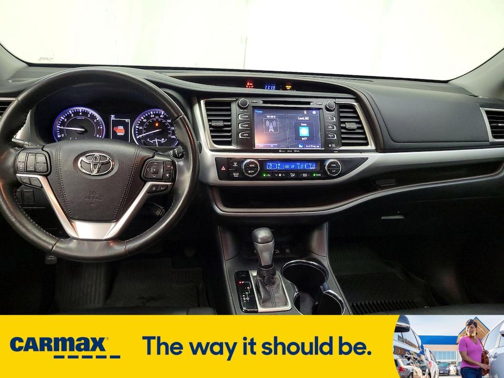 used 2019 Toyota Highlander car, priced at $29,998