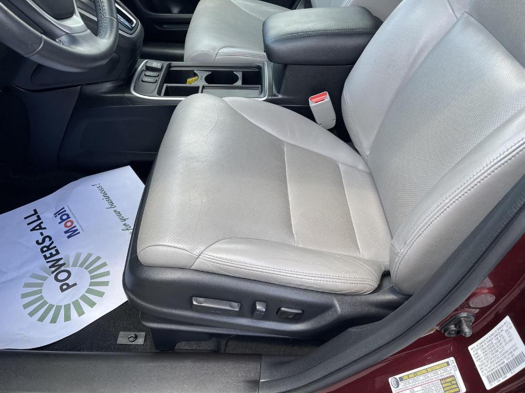 used 2015 Honda CR-V car, priced at $16,594