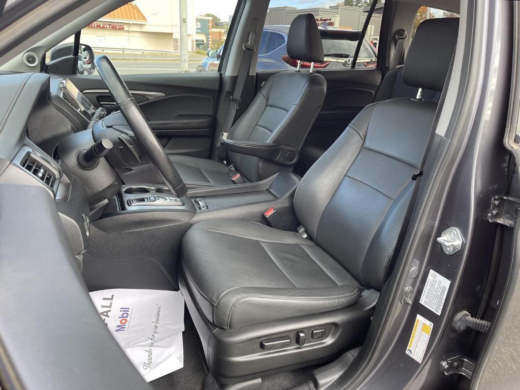 used 2021 Honda Pilot car, priced at $28,695