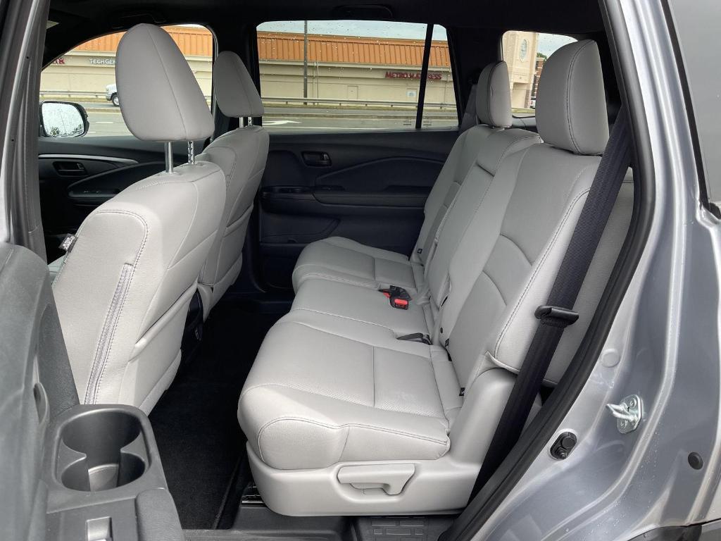 used 2022 Honda Pilot car, priced at $30,770