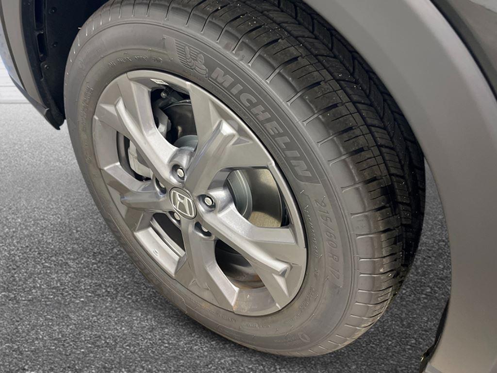 new 2026 Honda HR-V car, priced at $28,276