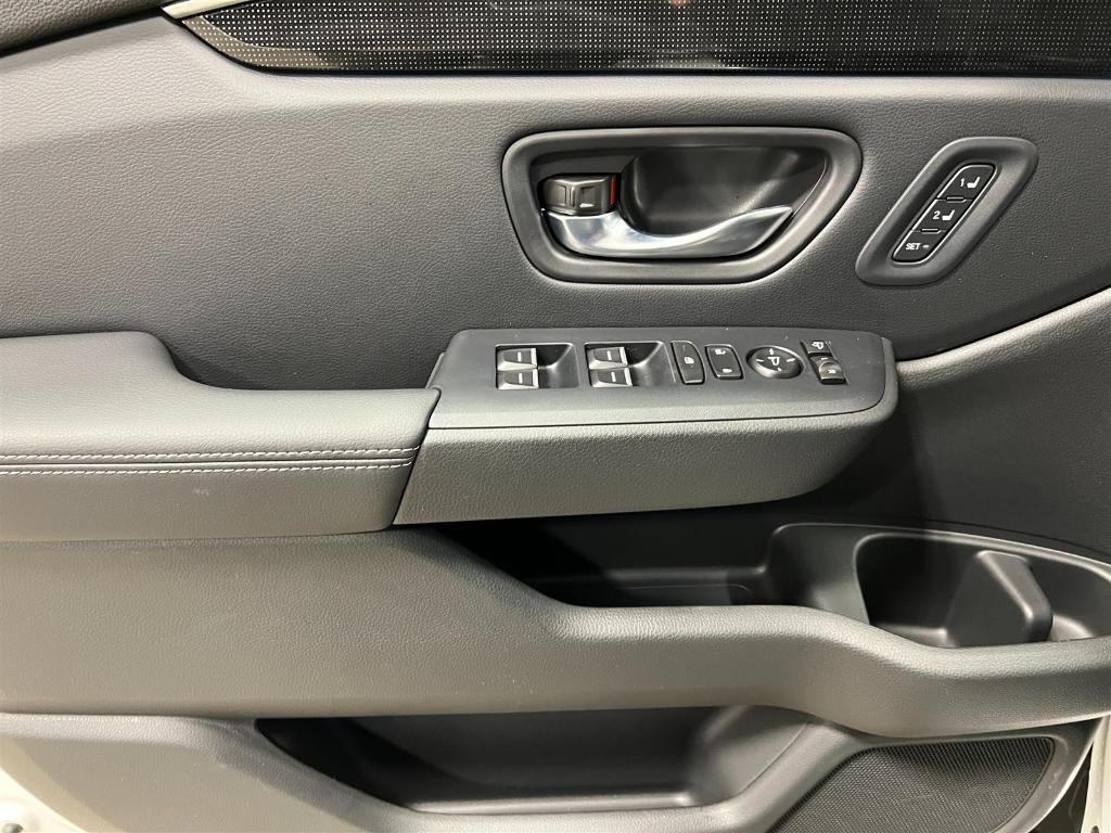 new 2025 Honda Pilot car, priced at $55,004