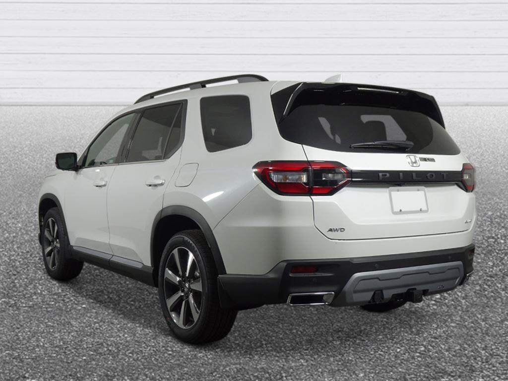 new 2025 Honda Pilot car, priced at $55,004