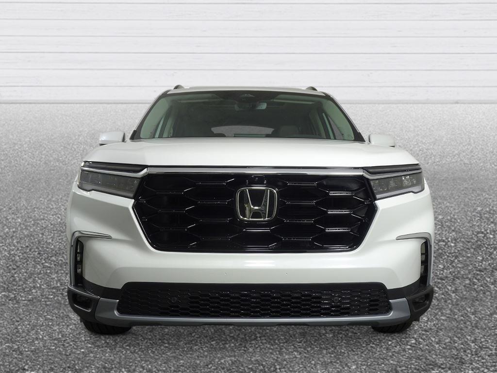 new 2025 Honda Pilot car, priced at $55,004