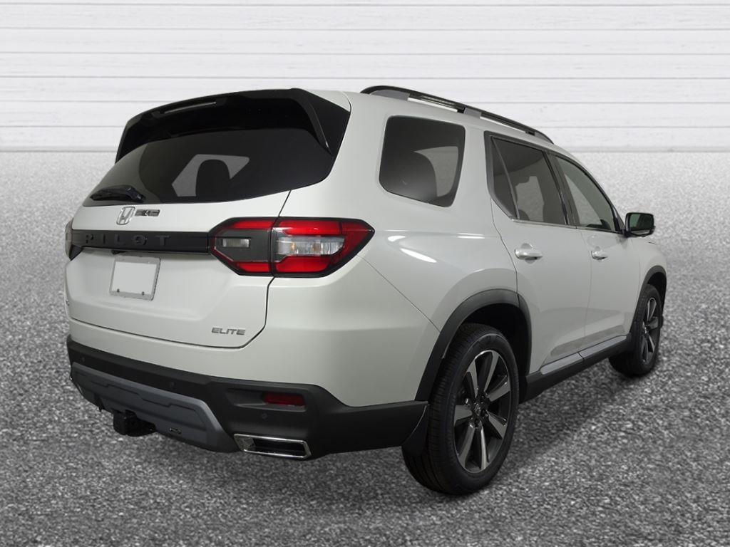 new 2025 Honda Pilot car, priced at $55,004