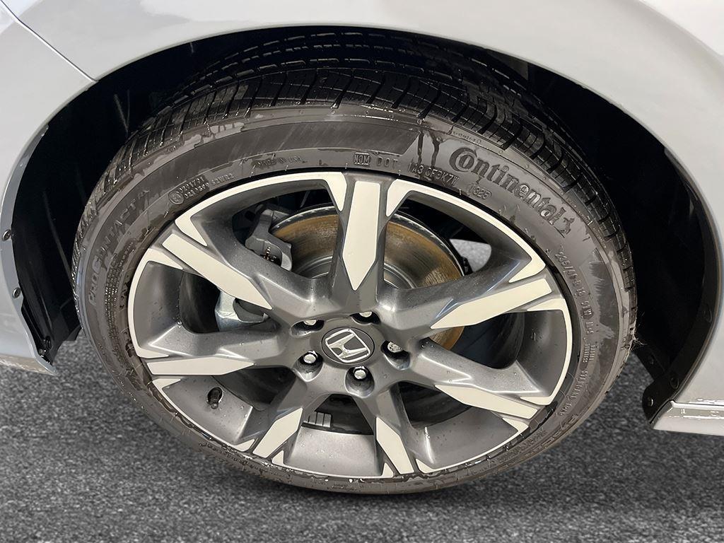 new 2026 Honda Civic Hybrid car, priced at $33,096