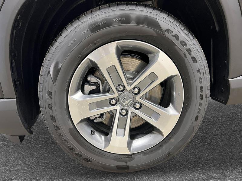 new 2025 Honda Pilot car, priced at $44,740