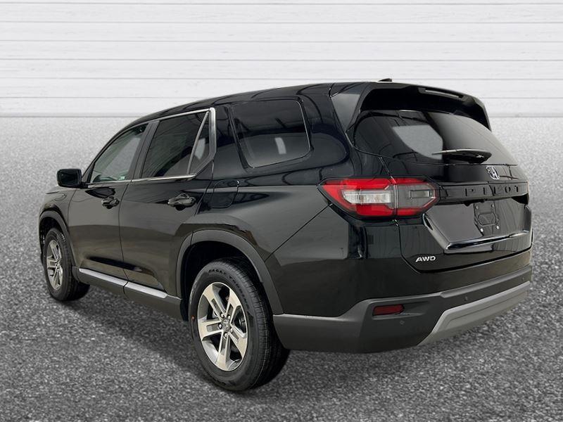 new 2025 Honda Pilot car, priced at $44,740
