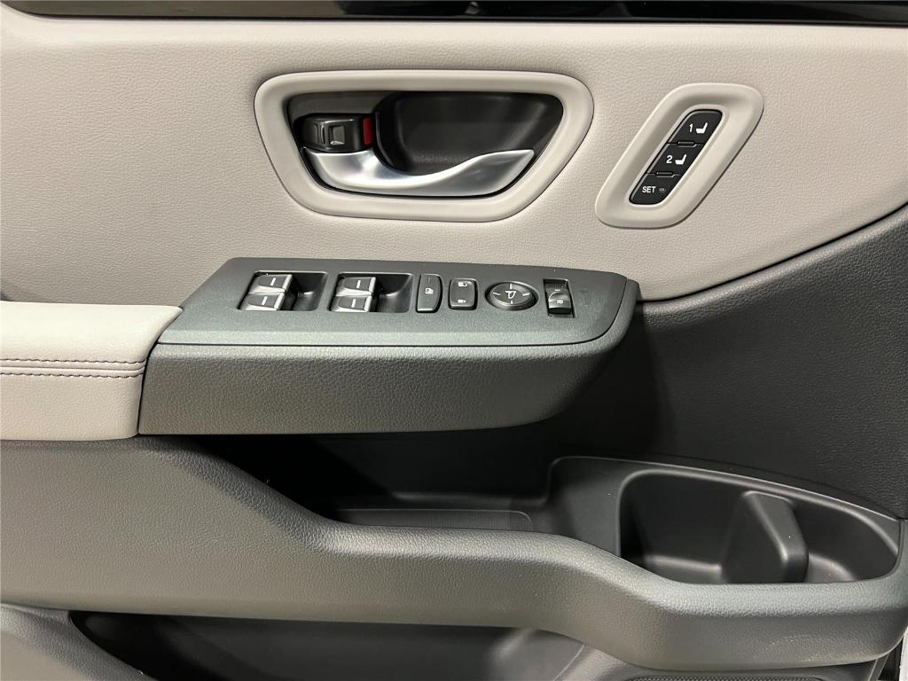 new 2025 Honda Pilot car, priced at $48,540