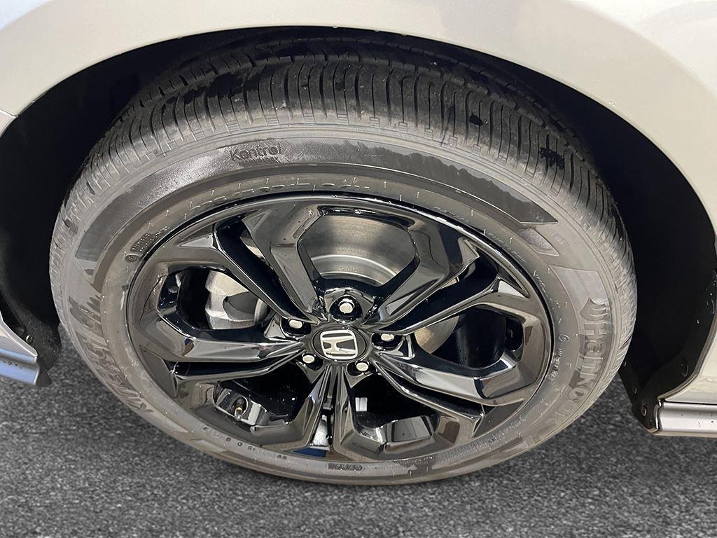 new 2025 Honda Accord car, priced at $30,675