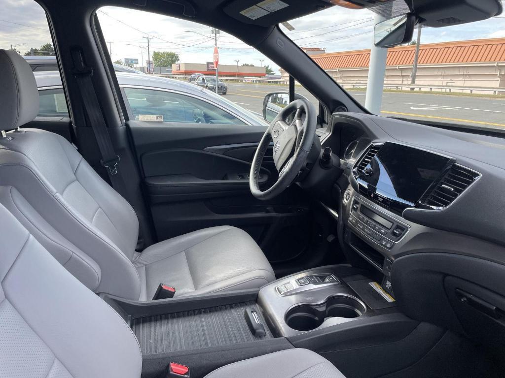 used 2022 Honda Passport car, priced at $33,250