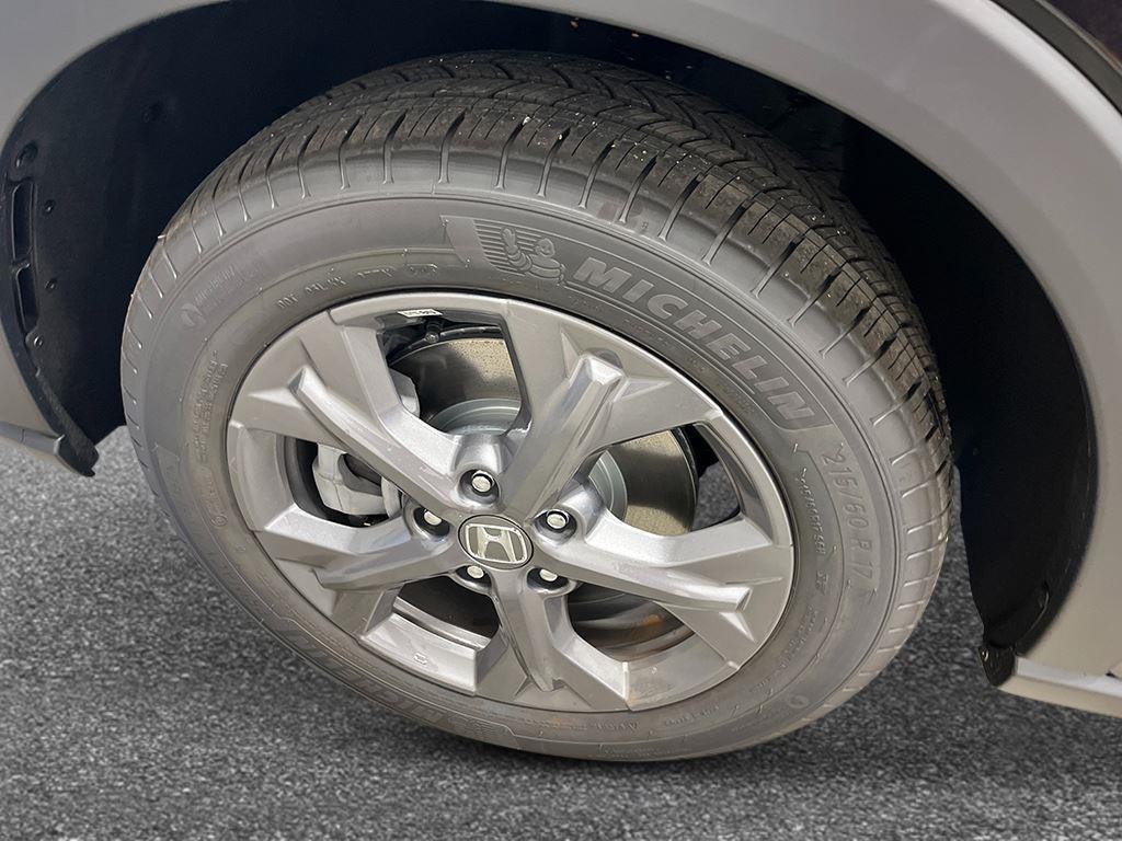 new 2026 Honda HR-V car, priced at $28,276