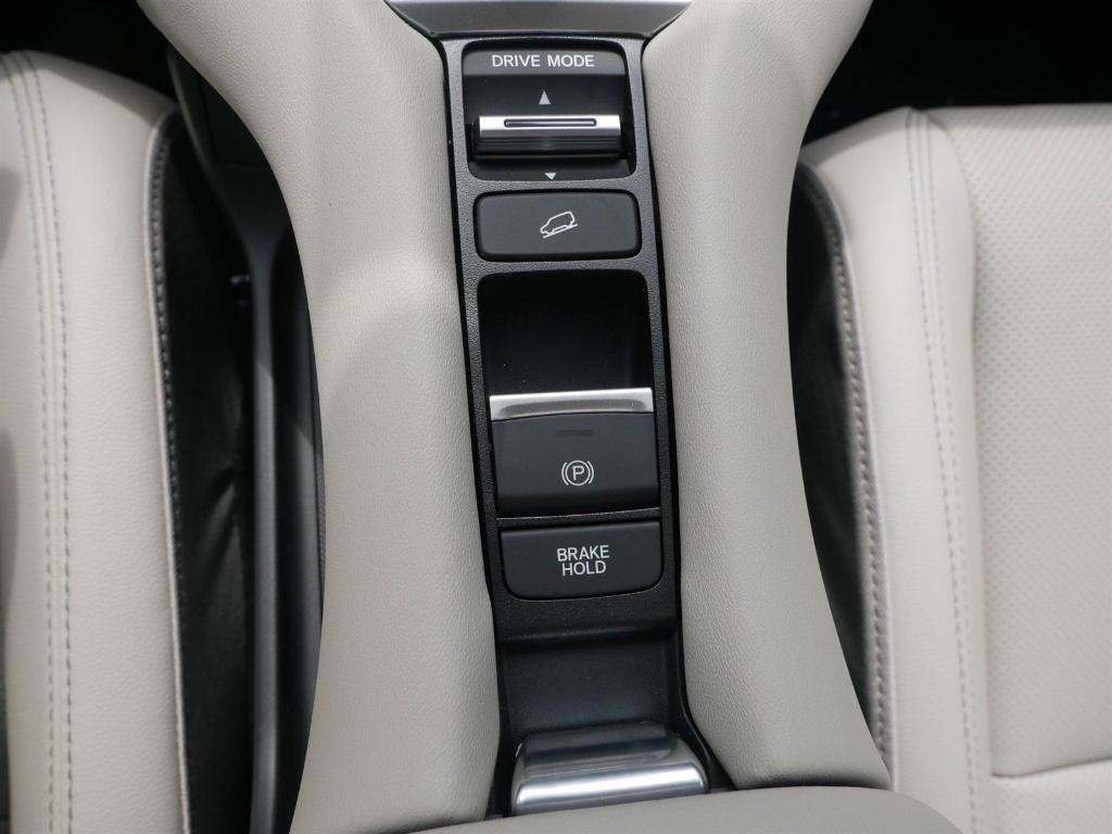 new 2026 Honda HR-V car, priced at $32,616