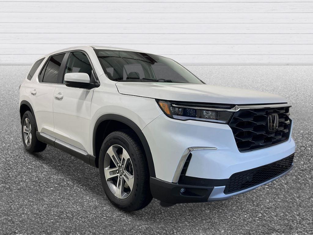 new 2025 Honda Pilot car, priced at $45,173
