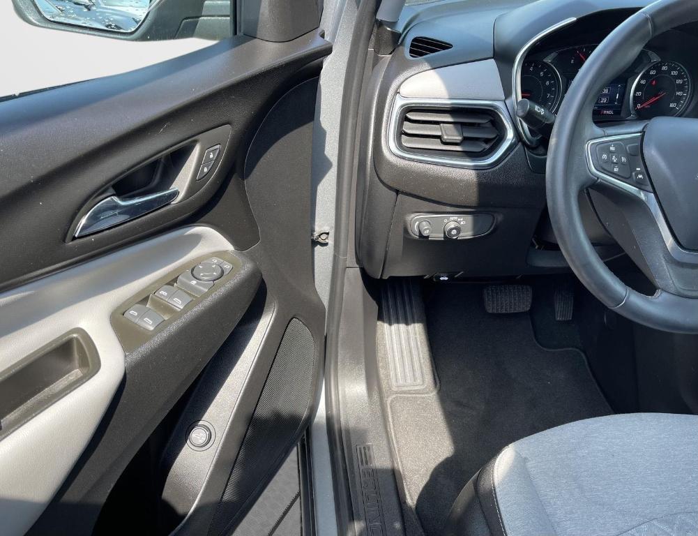 used 2023 Chevrolet Equinox car, priced at $23,403