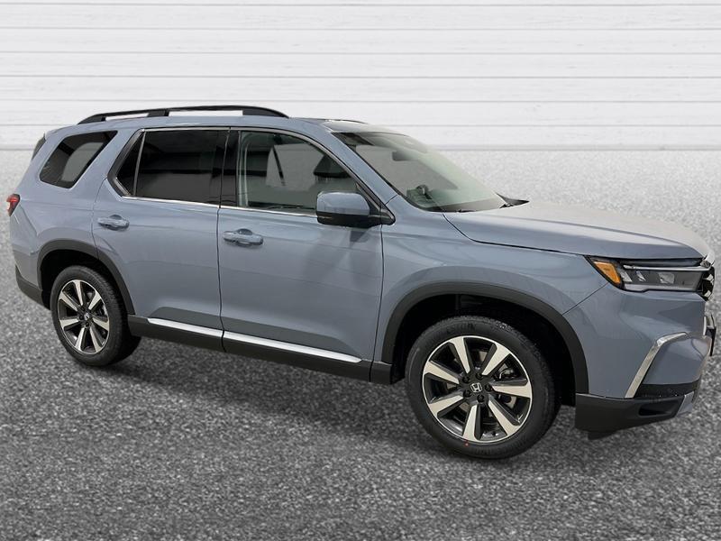 new 2025 Honda Pilot car, priced at $48,929