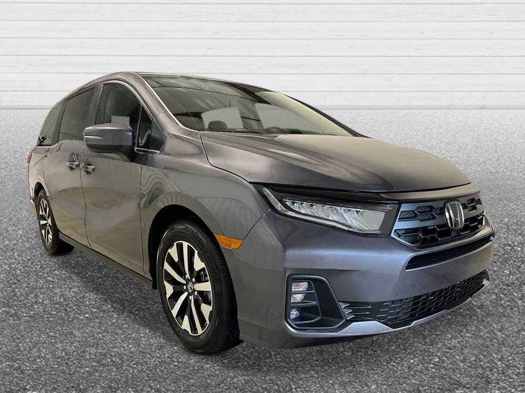 new 2026 Honda Odyssey car, priced at $43,404
