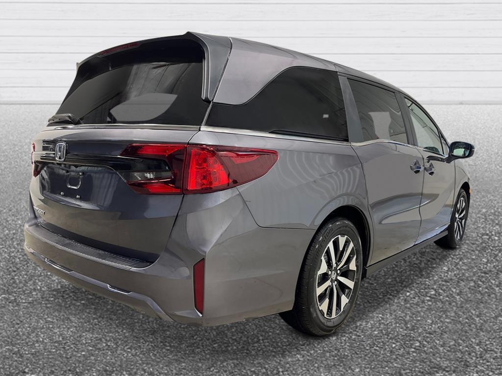 new 2026 Honda Odyssey car, priced at $43,404