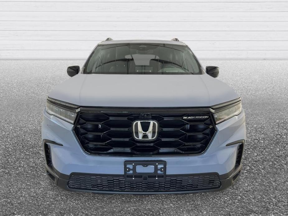 new 2025 Honda Pilot car, priced at $55,584