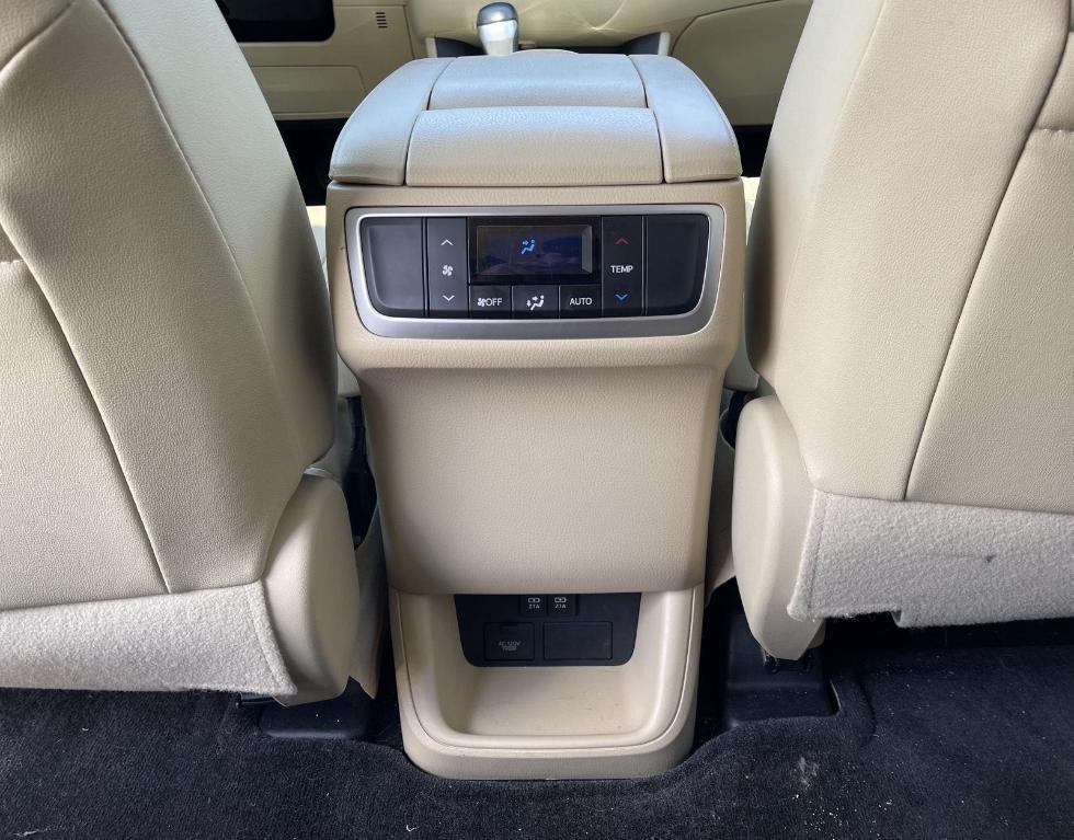 used 2018 Toyota Highlander car, priced at $26,365