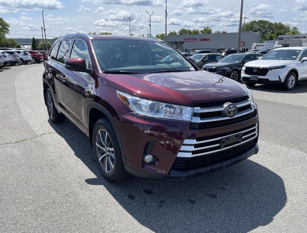 used 2018 Toyota Highlander car, priced at $26,365