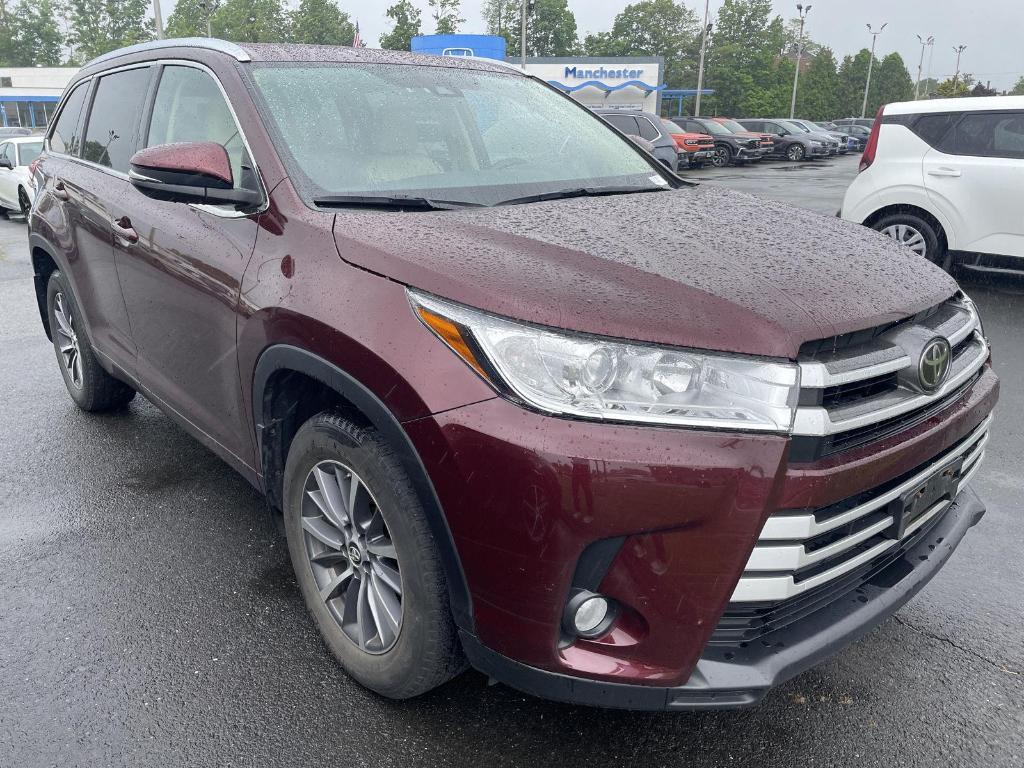 used 2018 Toyota Highlander car, priced at $26,365