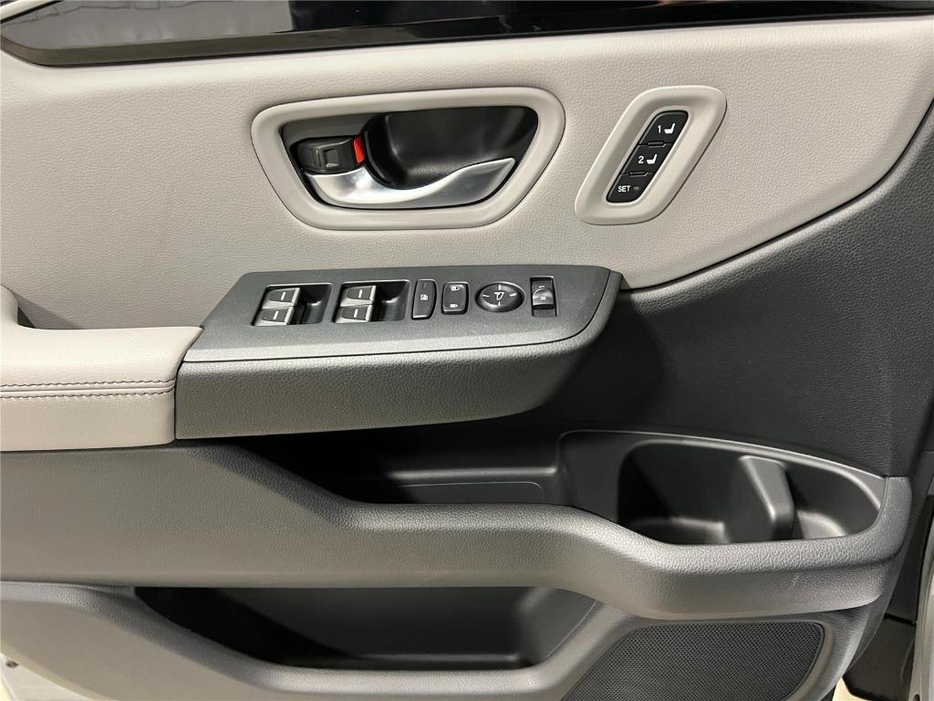 new 2025 Honda Pilot car, priced at $44,740