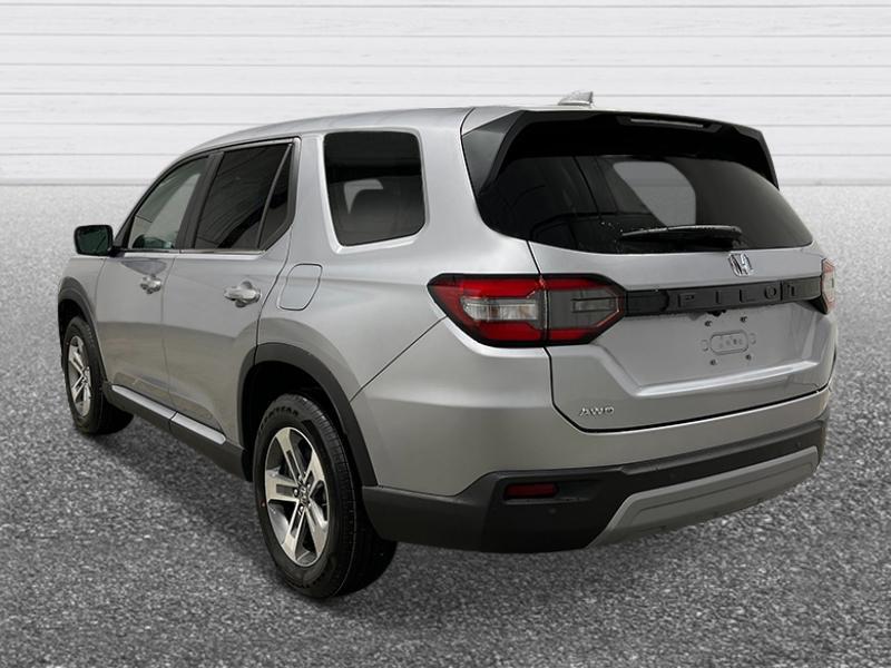 new 2025 Honda Pilot car, priced at $45,256