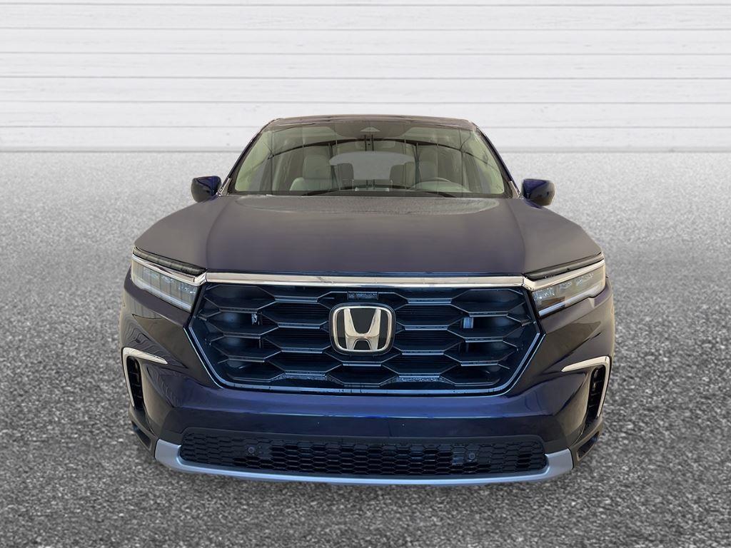 new 2025 Honda Pilot car, priced at $44,740