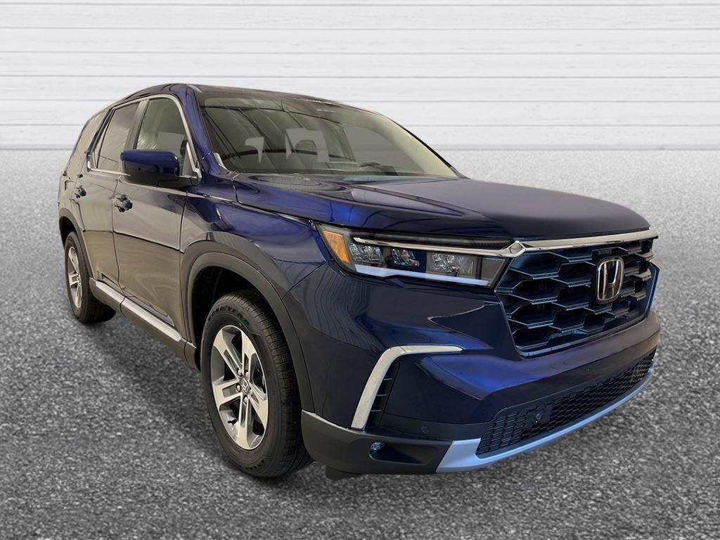new 2025 Honda Pilot car, priced at $44,740