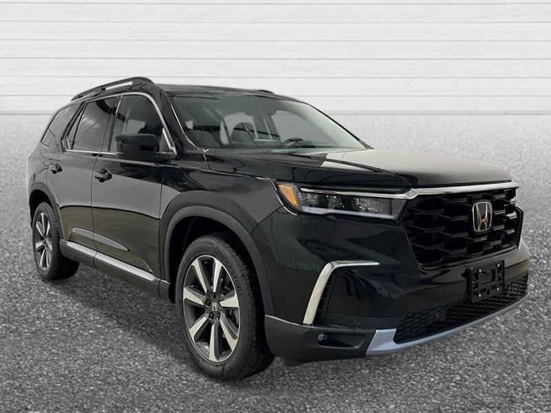 new 2025 Honda Pilot car, priced at $49,975