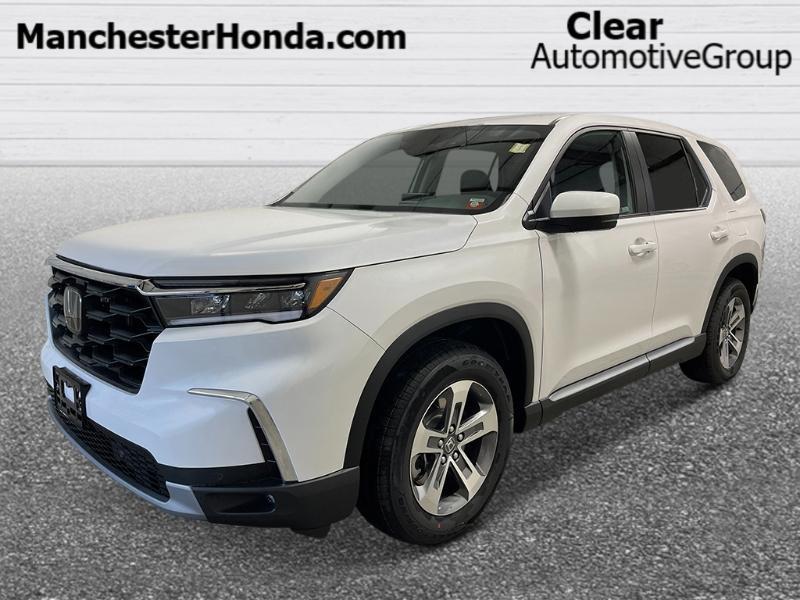 new 2025 Honda Pilot car, priced at $45,694