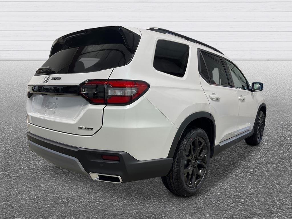 new 2025 Honda Pilot car, priced at $52,381