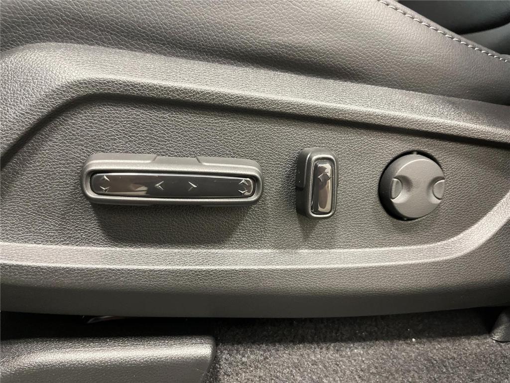 new 2025 Honda Pilot car, priced at $52,381